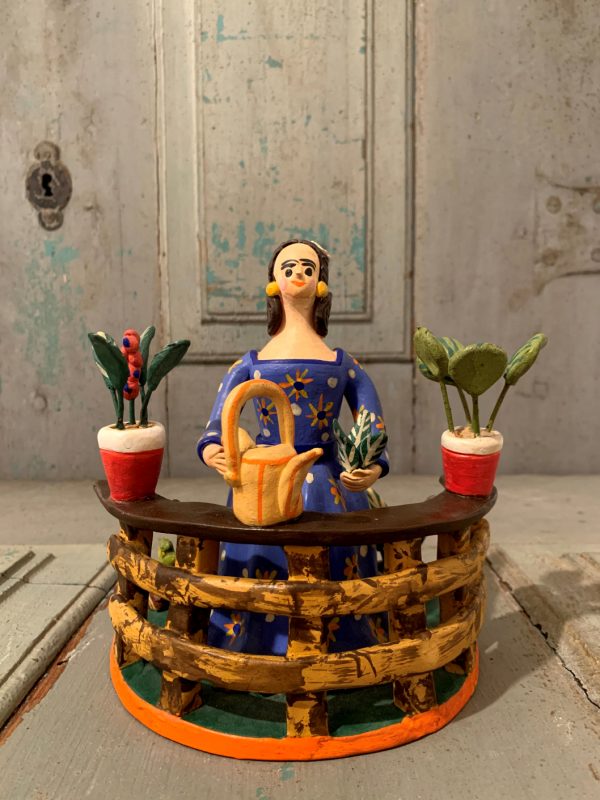 Woman in balcony - Estremoz Pottery