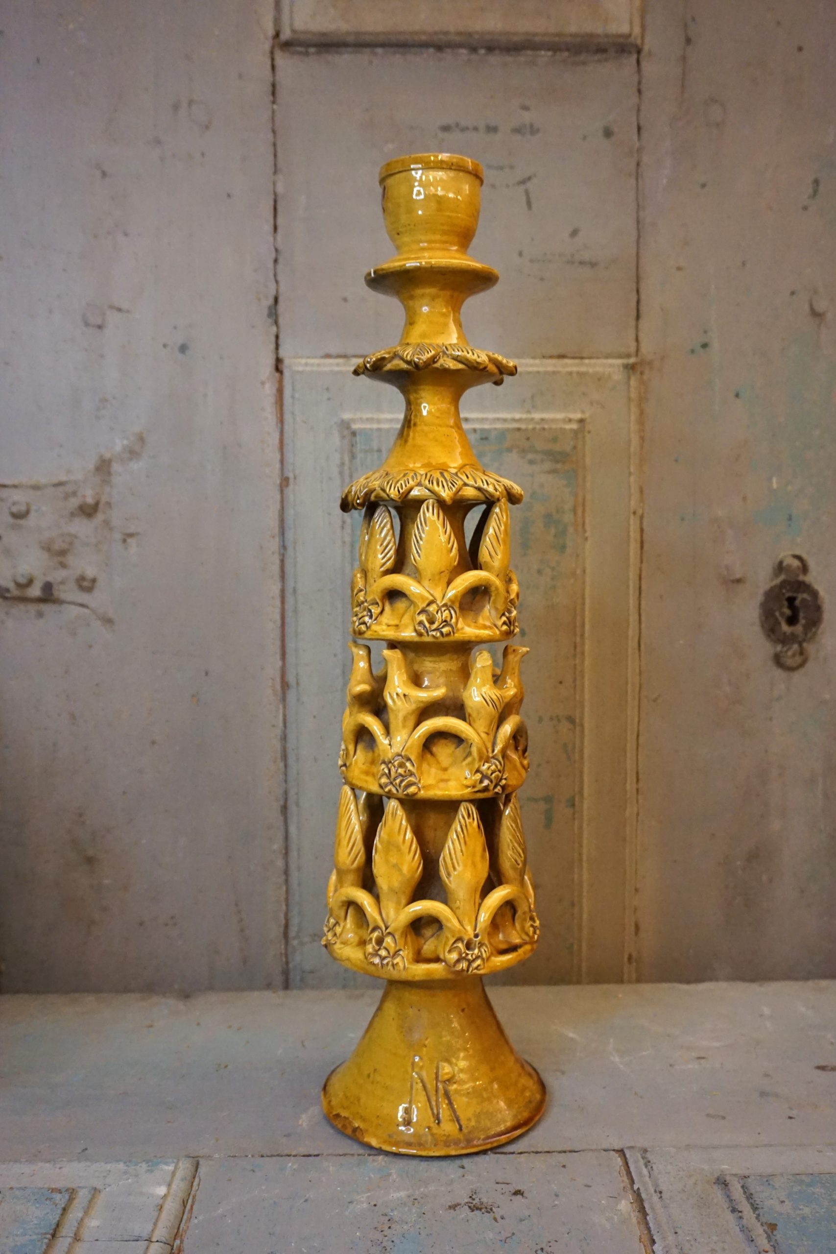 Candlestick/dovecot