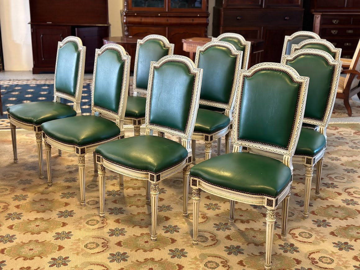 Conjunto de 10 cadeiras