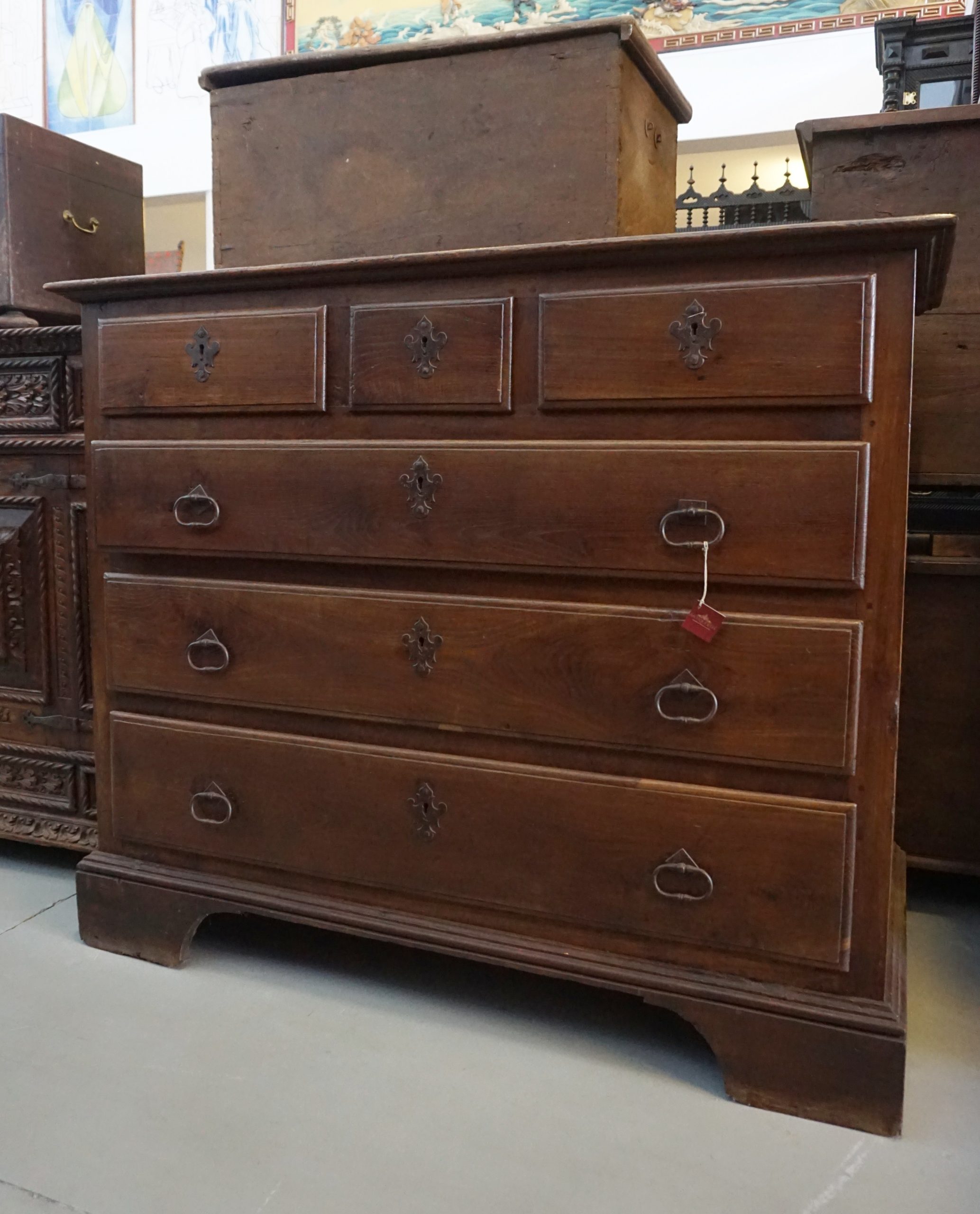 Chest of drawers