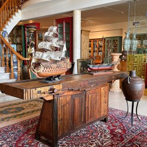 carpenter table