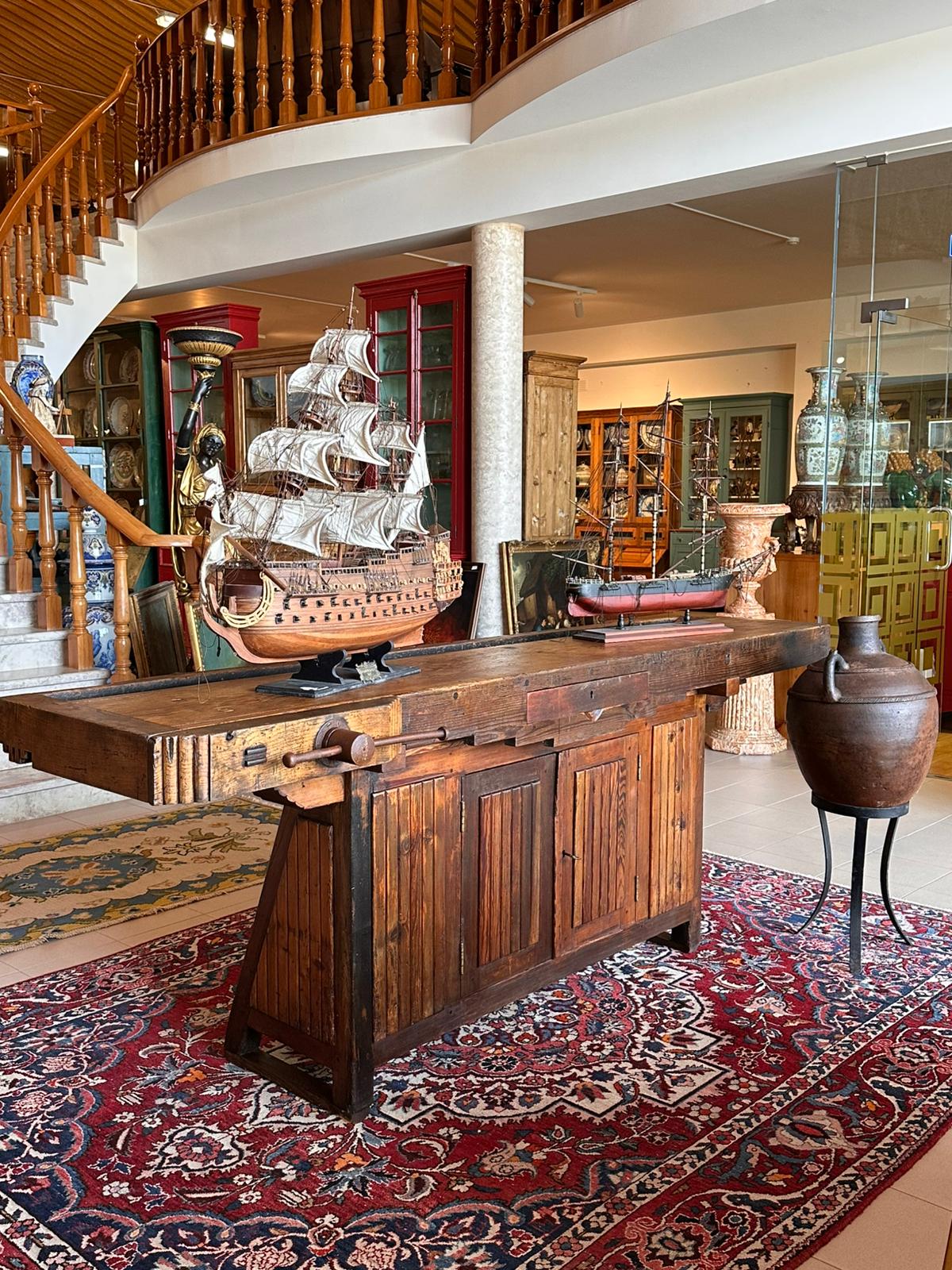 carpenter table