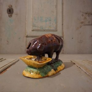 Pig toothpick holder