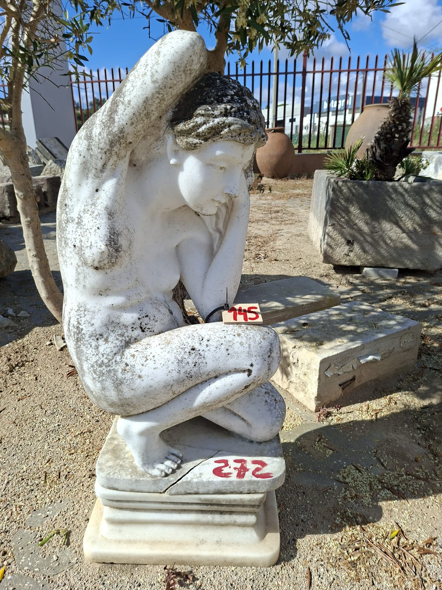 Estátua em pedra