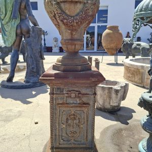Vaso com pedestal