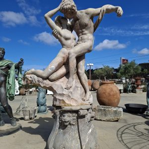 Estátua em pedra