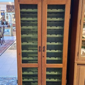 Wine cabinet